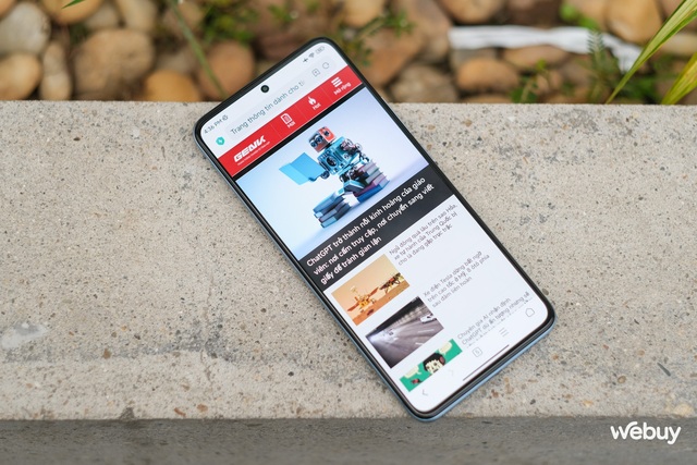 Cũng là Xiaomi nhưng smartphone này cấu hình "khủng" hơn Xiaomi 13 mà giá rẻ hơn - Ảnh 9.