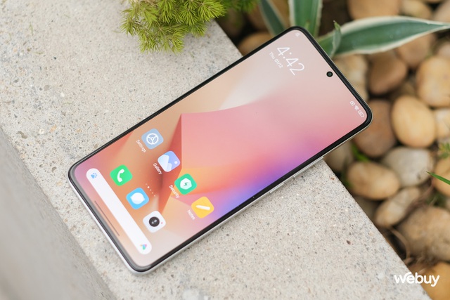 Cũng là Xiaomi nhưng smartphone này cấu hình "khủng" hơn Xiaomi 13 mà giá rẻ hơn - Ảnh 8.