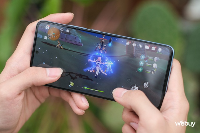 Cũng là Xiaomi nhưng smartphone này cấu hình "khủng" hơn Xiaomi 13 mà giá rẻ hơn - Ảnh 12.