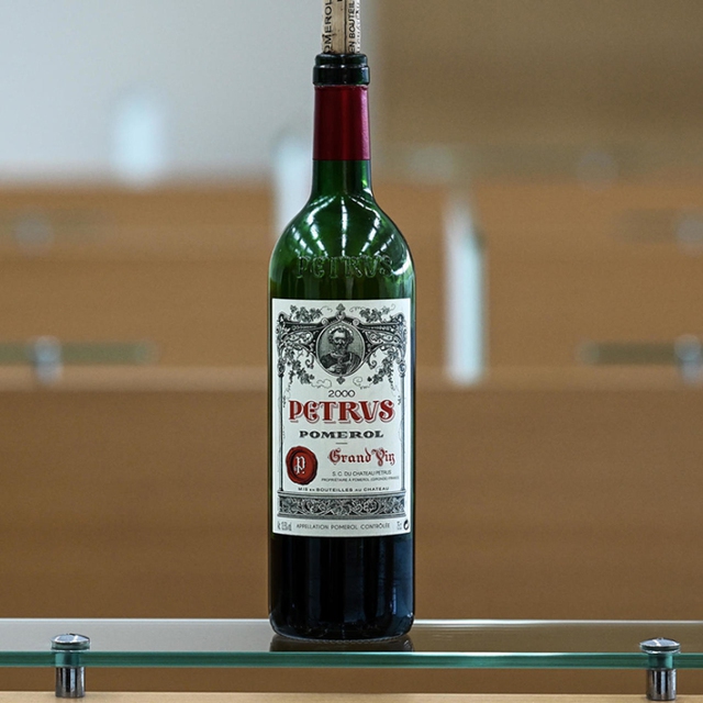 Tìm thấy chai rượu vang 1.700 năm trong mộ cổ, chuyên gia: Có thể vẫn uống được - Ảnh 3.