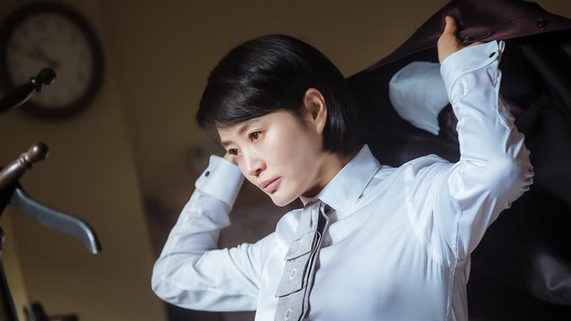 Loạt nhân vật mang tính biểu tượng của phim Hàn 2022: Nữ giới chiếm ưu thế với nhiều loại vai hấp dẫn - Ảnh 6.