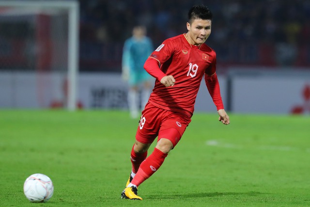 Chuyên gia Vũ Mạnh Hải: Quang Hải nên cân nhắc trở lại V.League - Ảnh 1.