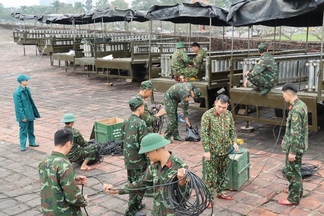 &quot;Trận địa&quot; pháo hoa tại Thừa Thiên Huế sẵn sàng cho đêm giao thừa - Ảnh 4.