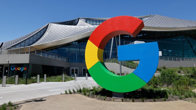 Công ty mẹ của Google sa thải 12000 nhân viên, sẽ tái tập trung vào lĩnh vực có nguy cơ bị đe dọa bởi Microsoft  - Ảnh 1.