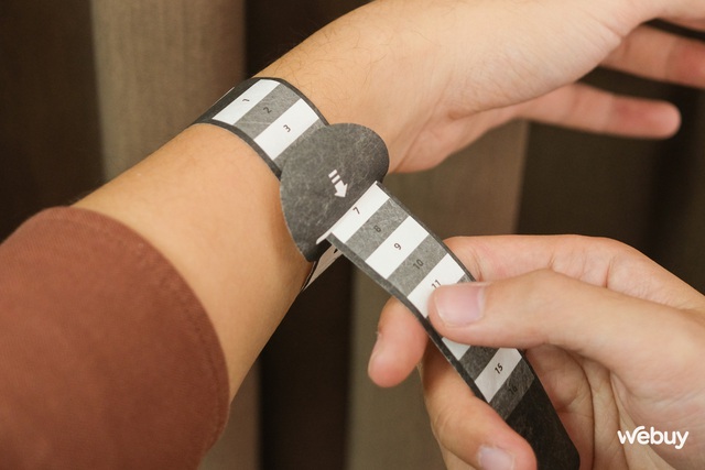 Smartwatch này có khả năng đo huyết áp bằng túi khí với độ chính xác cao, giá gần 5 triệu đồng - Ảnh 3.