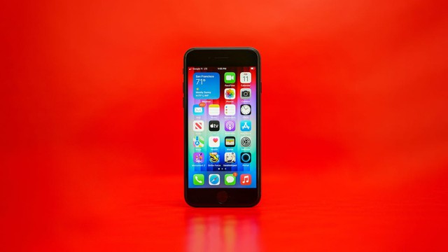 Apple sẽ không ra mắt chiếc iPhone này vào năm 2024? - Ảnh 1.