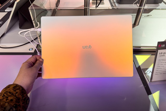 LG ra mắt chiếc laptop đẹp nhất tại CES 2023   - Ảnh 2.