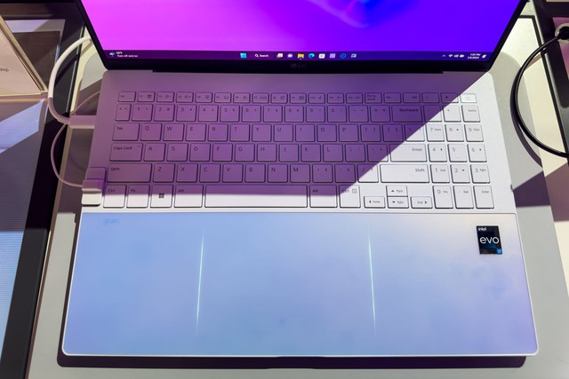 LG ra mắt chiếc laptop đẹp nhất tại CES 2023   - Ảnh 4.