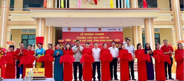 Vietlott mang đến ngôi trường khang trang cho học sinh dân tộc Bana tại Bình Định - Ảnh 1.