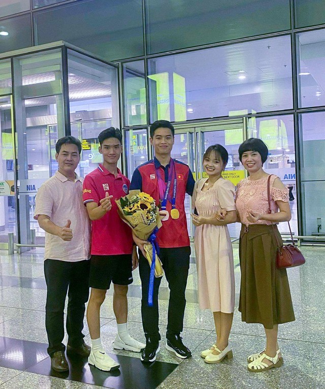 Gặp xạ thủ giành HCV ASIAD Phạm Quang Huy: Quen bạn gái nhờ “cự ly gần”, muốn dành tiền thưởng HCV để cưới vợ - Ảnh 4.