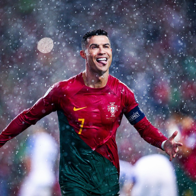 Ronaldo không ngừng lập công, nối dài kỷ lục mà Messi rất khó bắt kịp - Ảnh 1.