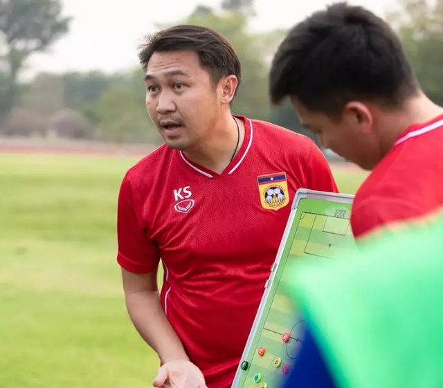 HLV tuyển Lào bất ngờ tuyên bố muốn dự VCK World Cup, đưa cầu thủ sang Việt Nam thi đấu - Ảnh 1.