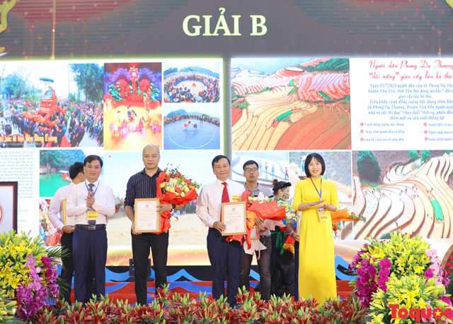 Huyện Văn Yên trao giải Cuộc thi sáng tác văn học nghệ thuật “Văn Yên miền đất nhớ” - Ảnh 2.