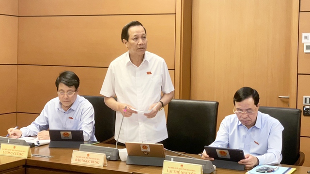 Bộ trưởng Đào Ngọc Dung: Điều chỉnh lương 7% nhưng thực ra là bù vào trượt giá, chưa phải cải cách tiền lương - Ảnh 1.