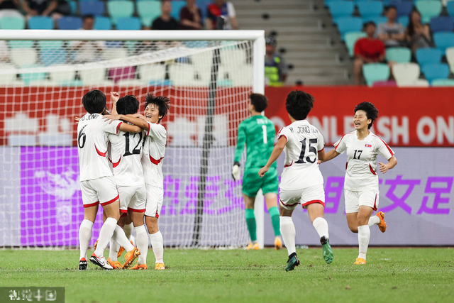 Vòng loại Olympic: Tuyển Trung Quốc để thua sát nút trước tuyển Triều Tiên - Ảnh 1.