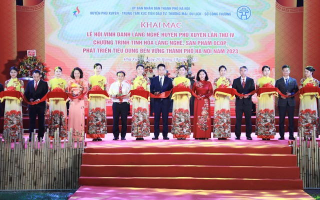Khai mạc Lễ hội vinh danh làng nghề huyện Phú xuyên lần thứ IV  - Ảnh 1.