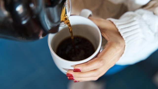 Nghiên cứu chỉ ra mối liên hệ bất ngờ giữa cà phê và ung thư đại tràng - Ảnh 1.