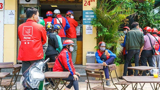 Báo quốc tế đánh giá những triển vọng đối với ngành dịch vụ giao đồ ăn tại Việt Nam - Ảnh 1.