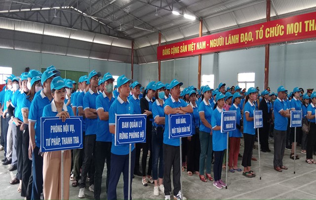 Phát động và diễu hành phòng, chống tảo hôn, hôn nhân cận huyết thống ở huyện miền núi Quảng Nam - Ảnh 2.