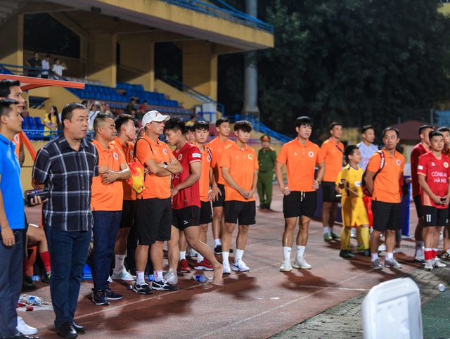 Quang Hải, Bùi Hoàng Việt Anh thẫn thờ khi tuột mất Siêu Cup quốc gia 2023 - Ảnh 7.