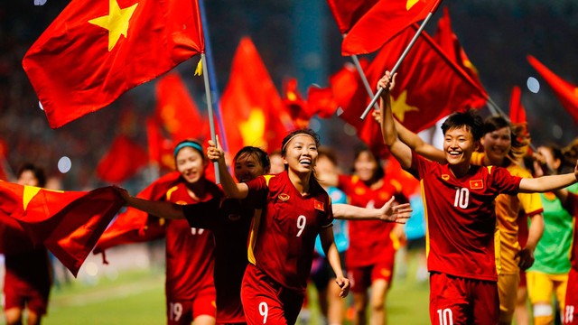 Dấu ấn lịch sử & hành trình đến tương lai của bóng đá Việt Nam - Ảnh 1.