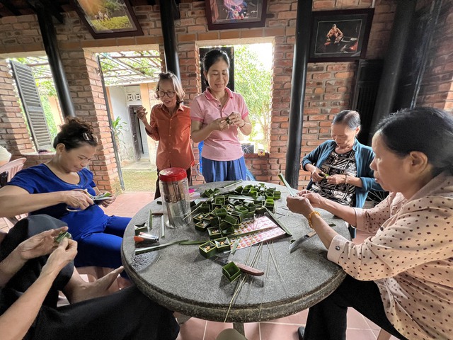 Hỗ trợ phát triển du lịch cộng đồng cho người dân tại làng cổ Phước Tích - Ảnh 1.
