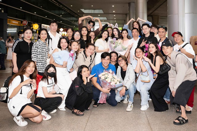 Phương Nhi trở về Việt Nam sau khi chinh chiến Miss International: Nhan sắc rạng rỡ, được netizen chào đón - Ảnh 6.