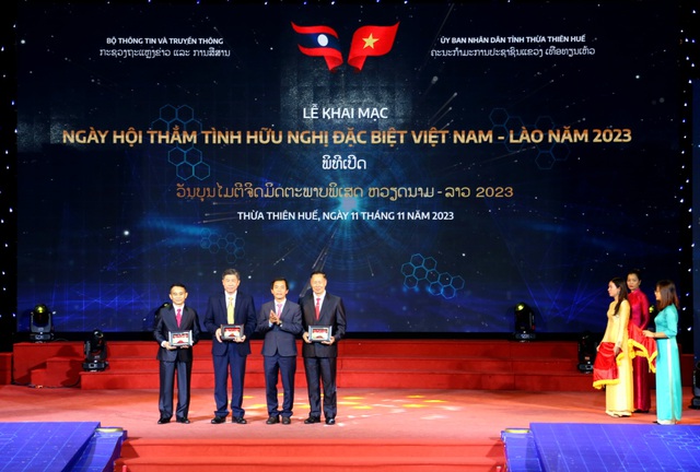 Khai mạc &quot;Ngày hội thắm tình hữu nghị đặc biệt Việt Nam - Lào năm 2023&quot; - Ảnh 6.