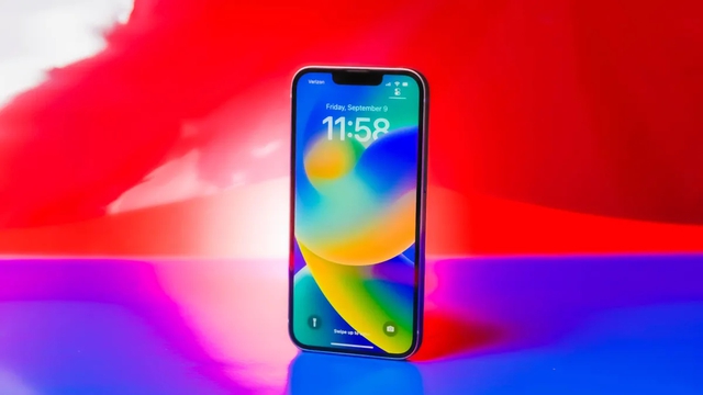 iPhone giá 11 triệu đồng lộ diện hấp dẫn: Ngoại hình sang xịn, có điểm giống iPhone 15 Pro Max - Ảnh 1.