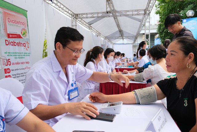 Tỷ lệ người mắc bệnh đái tháo đường tại Việt Nam đang gia tăng nhanh - Ảnh 1.