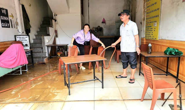 Thừa Thiên Huế khẩn trương khắc phục sau mưa lũ lớn - Ảnh 6.