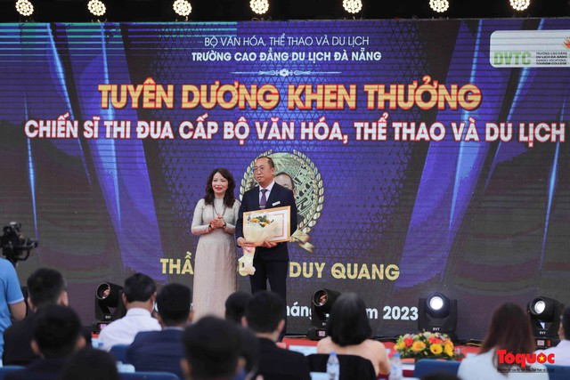 Trường Cao đẳng Du lịch Đà Nẵng khai giảng năm học 2023-2024  - Ảnh 7.