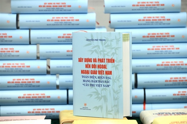 Giới thiệu cuốn sách của Tổng Bí thư Nguyễn Phú Trọng về ngoại giao mang bản sắc cây tre Việt Nam - Ảnh 1.