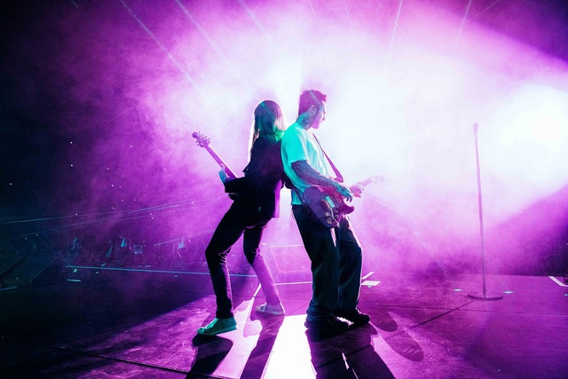  Maroon 5 tiếp nối năm thăng hoa của lễ hội âm nhạc Việt Nam với 8Wonder Winter Festival  - Ảnh 6.