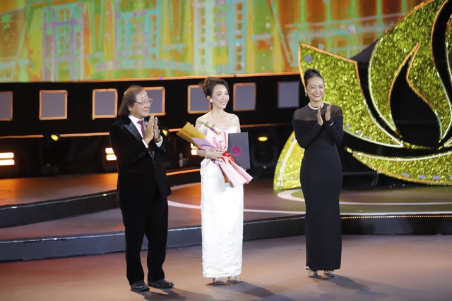Tro tàn rực rỡ đoạt Bông Sen Vàng Liên hoan Phim Việt Nam lần thứ 23 - Ảnh 2.