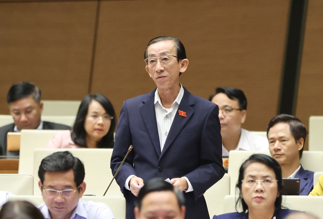 Thủ đô nên ưu tiên lĩnh vực văn hóa, y tế, giáo dục, khoa học công nghệ hơn là lĩnh vực kinh tế - Ảnh 2. Thủ đô nên ưu tiên lĩnh vực văn hóa, y tế, giáo dục, khoa học công nghệ hơn là lĩnh vực kinh tế - Ảnh 2.