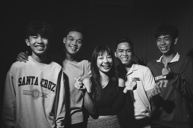 LẠNH Band: &quot;Chúng tôi xuất phát từ chơi nhạc cụ, muốn tạo ra các giai điệu từ chính nhạc cụ mình chơi, thực tế và không ảo&quot; - Ảnh 1.