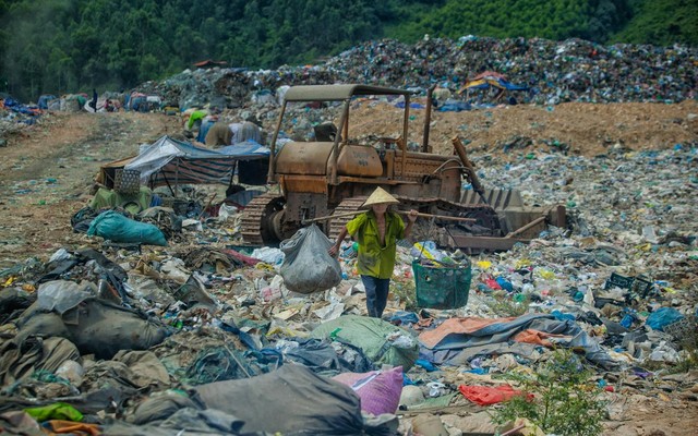 Báo quốc tế ca ngợi những nỗ lực của Việt Nam trong cuộc chiến chống rác thải nhựa - Ảnh 1.