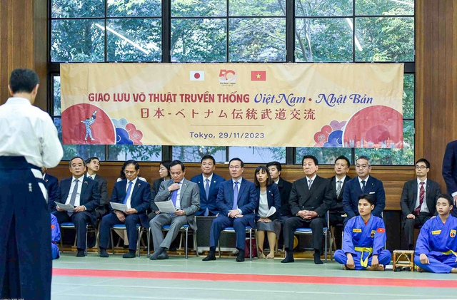 Chủ tịch nước Võ Văn Thưởng dự chương trình giao lưu và trình diễn võ thuật Vovinam và Võ đạo Nhật Bản - Ảnh 1.
