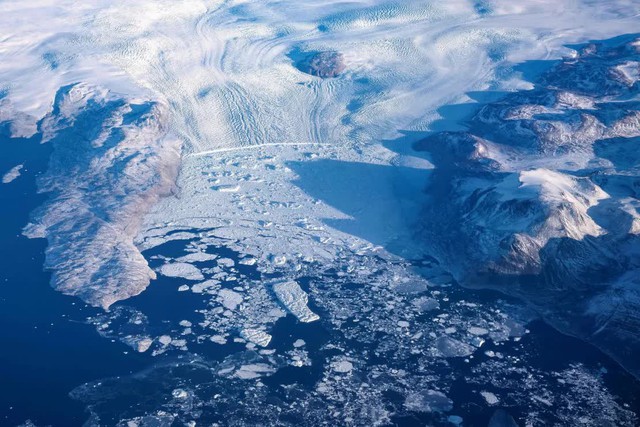 Sông băng ở Greenland tan chảy đe dọa mực nước biển dâng đáng kể - Ảnh 1.
