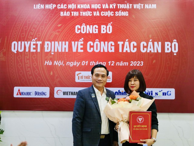 Bà Nguyễn Thị Mai Hương giữ chức Tổng biên tập Báo Tri thức và Cuộc sống - Ảnh 1.