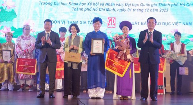 Trường ĐH Khoa học Xã hội Nhân văn- ĐH Quốc gia Hà Nội đoạt giải Nhất Cuộc thi “Hùng biện tiếng Việt cho lưu học sinh nước ngoài”  - Ảnh 1.