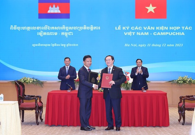 Những hoạt động đầu tiên của Thủ tướng Campuchia Samdech Moha Bovor Thipadei Hun Manet tại Việt Nam - Ảnh 5.