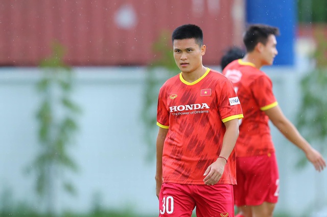 Không phải Quang Hải, Văn Hậu đây mới là cầu thủ có giá trị chuyển nhượng cao bậc nhất đội tuyển Việt Nam - Ảnh 1.