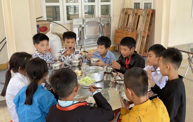Quảng Ninh: Giảm nghèo bền vững, nâng cao chất lượng đời sống nhân dân - Ảnh 2.