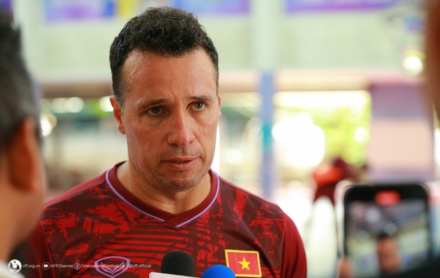 HLV Giustozzi Diego Raul tin vào khả năng cạnh tranh của đội tuyển futsal Việt Nam tại VCK futsal châu Á 2024 - Ảnh 1.