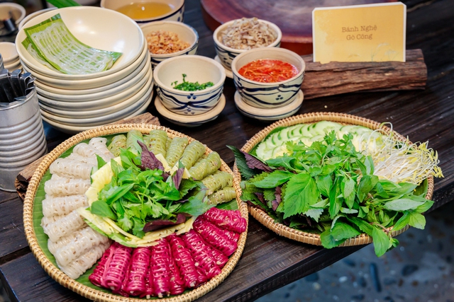 Nghệ nhân ẩm thực Việt biểu diễn các món ăn dân gian có nguy cơ mai một - Ảnh 2.