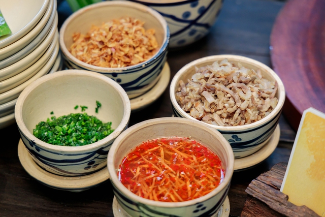Nghệ nhân ẩm thực Việt biểu diễn các món ăn dân gian có nguy cơ mai một - Ảnh 4.