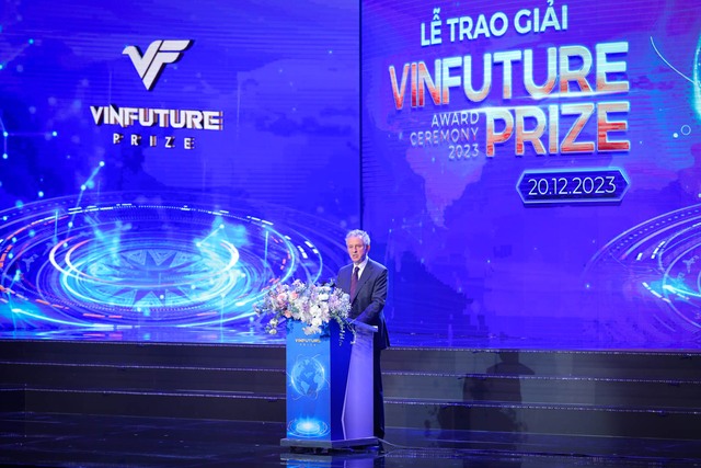  Chủ tịch Hội đồng Giải thưởng VinFuture: “Nhà khoa học Việt có thể sánh ngang các trí tuệ hàng đầu thế giới” - Ảnh 2.