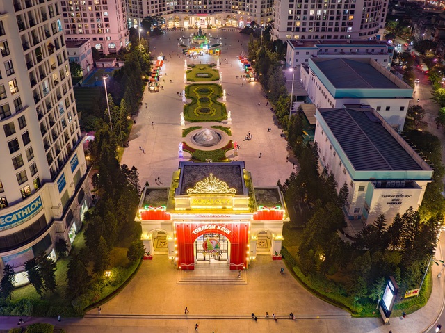 “Đu trend” cực đỉnh với Hội chợ Art toy Giáng sinh lần đầu tiên xuất hiện tại Việt Nam - Ảnh 2.